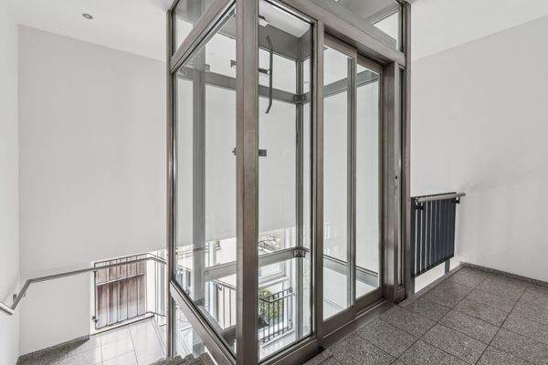 Der Zugang zur Penthouse-Wohnung ist barrierefrei