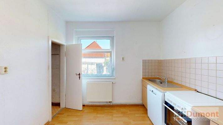 Küche mit Speisekammer Erdgeschoss