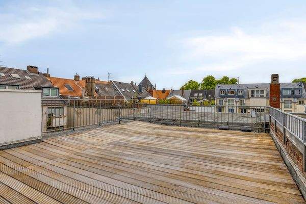 Dachterrasse erste Ebene