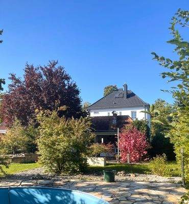 Hausansicht von der Pool Area