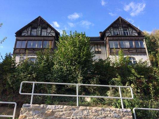 Frontansicht Doppelvilla