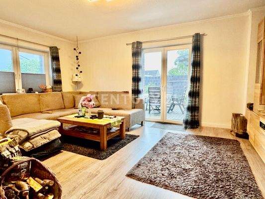 Wohnzimmer / Zugang Garten