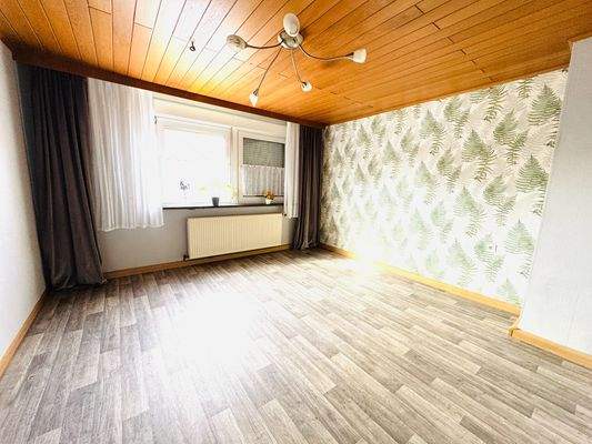 25. Wohnzimmer WE 1.OG links