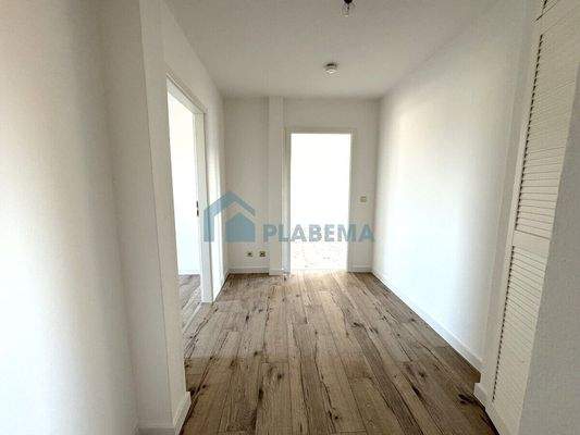 135.09-Flur Ansicht 1