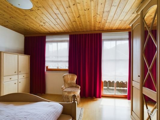Schlafzimmer 1 Wohnhaus