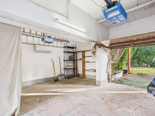 CAM01708G0-PR0085-STILL035