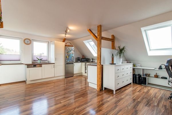 2025-3353-Loft Dachgeschoss - inklusive Einbauküch