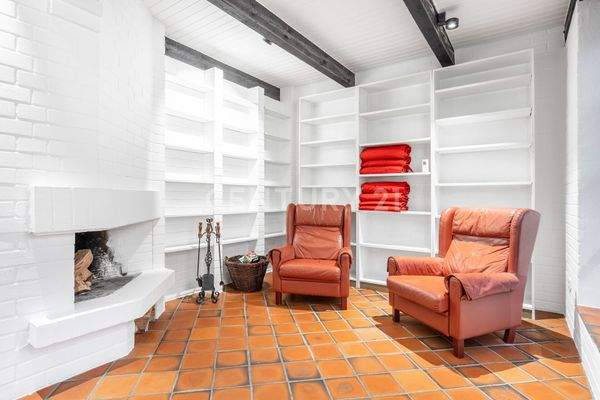 Leseecke im offenem Kamin