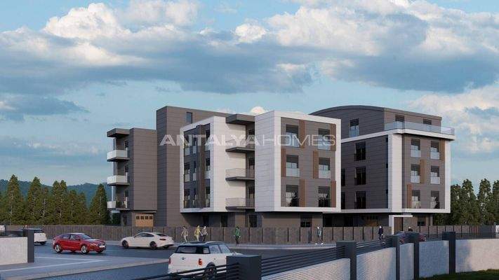 Apartments Near the Sea and Daily Amenities in Antalya Muratpasa