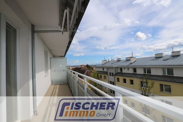 Loggia mit Fernblick Richtung Zentrum