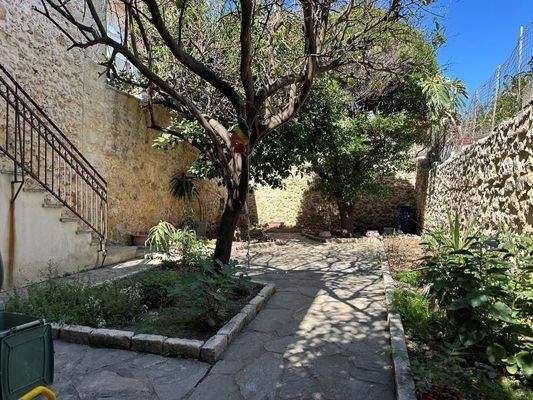 Kreta, Rethymno: Historisches Steinhaus mit privatem Garten in der Altstadt zu verkaufen