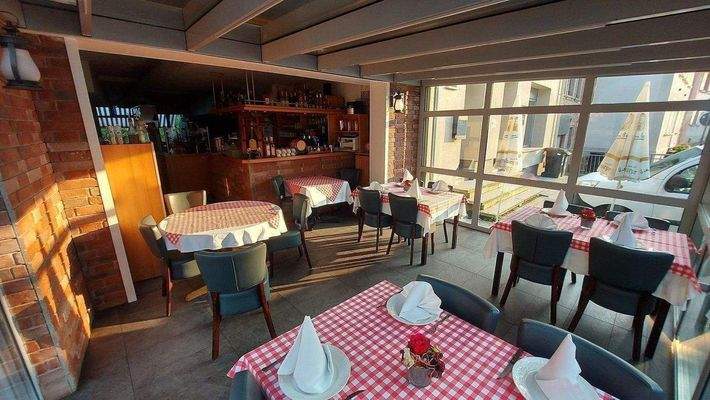 Gastraum Wintergarten.jpg