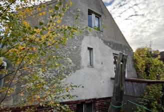 Hausansicht aus dem Garten