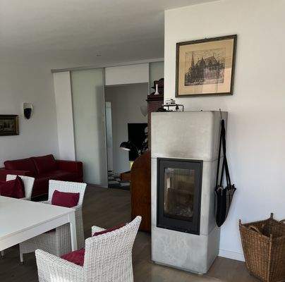 Kamin große Wohnung.jpg