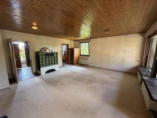 Wohnzimmer und Esszimmer 