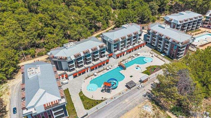 Turquoise Property21.jpg