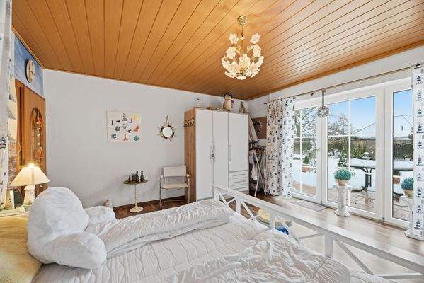 Aus dem Bett auf die Terrasse. Einliegerwohnung mit Ausblick in den Garten