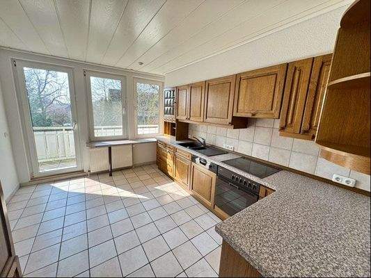 Küche OG mit Zugang zur Loggia