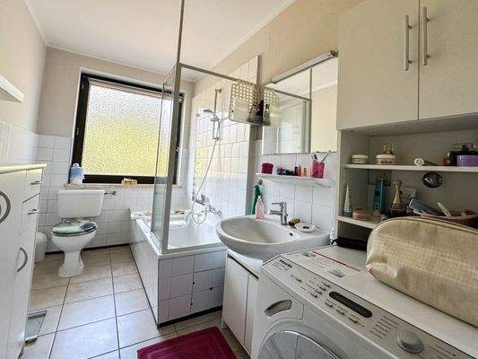 Wannenbad Einliegerwohnung