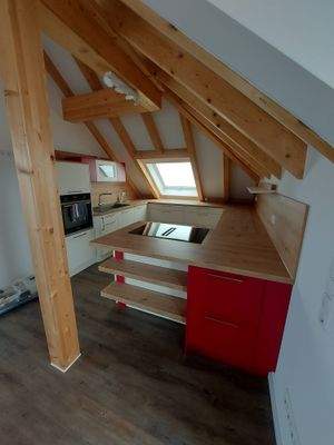 Blick vom Essbereich in die Küche