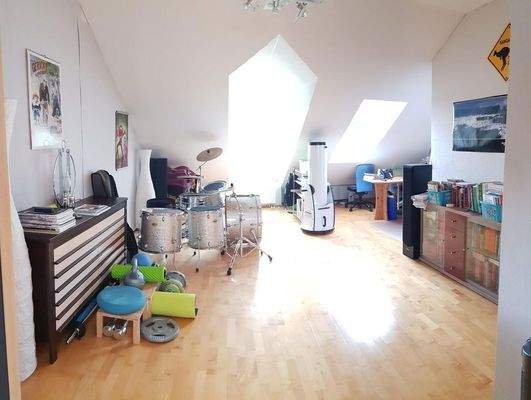 DG-Studio, 3 Fenster