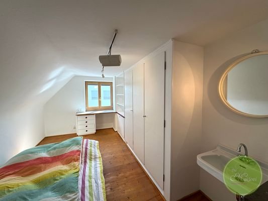 Nebenan das fünfte Zimmer mit ...