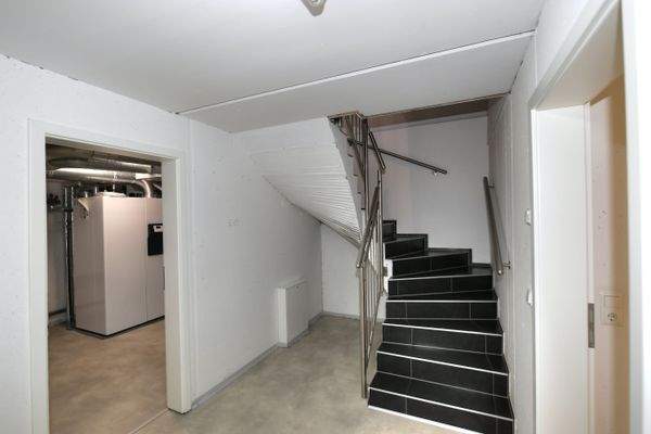 Treppenabgang zu den Kellerräumen