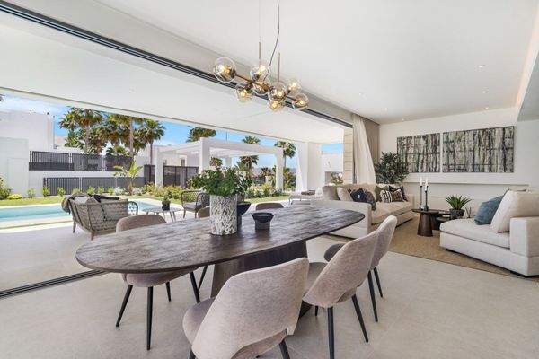 Photo: Villa in Marbella East