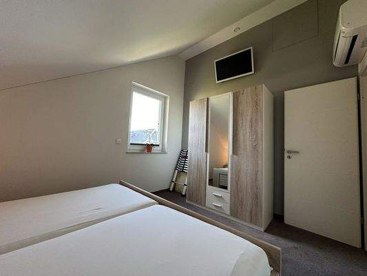 Schlafzimmer II Dachgeschoss 