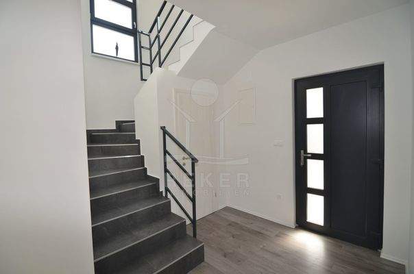 Zwei Stockwerke voller Glückseligkeit