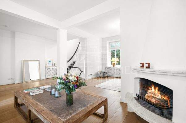 Wohnbereich mit Kamin