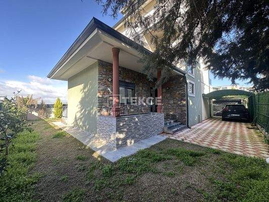 4-Bedroom Detached Villa with Pool in Belek Antalya