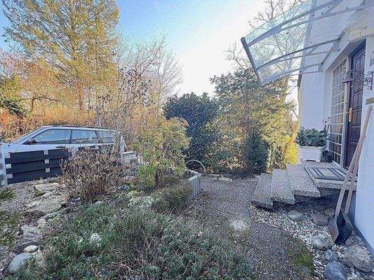 Eingangsbereich EG mit Stellplatz