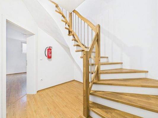 Treppe ins Souterrain