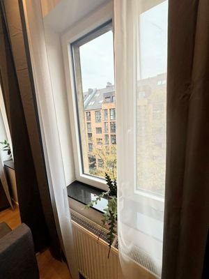 6 Wohnzimmer