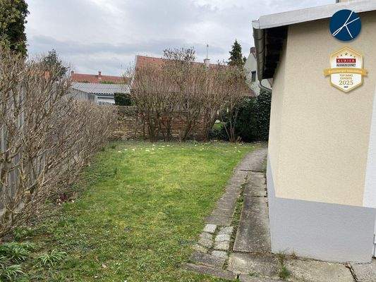 Grünbereich ums Haus