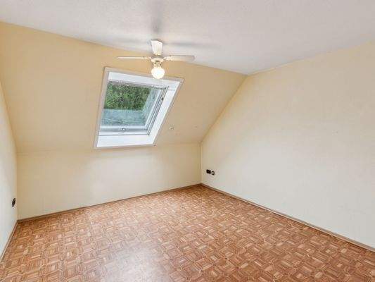 Zimmer 1 Dachgeschoss