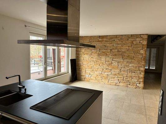 offene Küche mit Essbereich