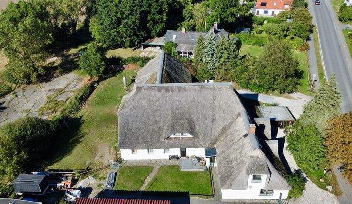 13) Luftbild 4, Seitenansicht