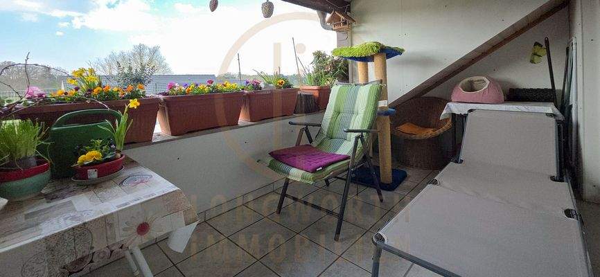 25-Westend-Wohnung-Balkon-Loggia