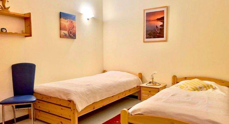 14-Schlafzimmer UG..jpg