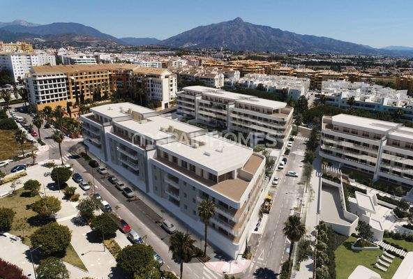 Energy-Friendly Flats in a Complex with Pool in Marbella