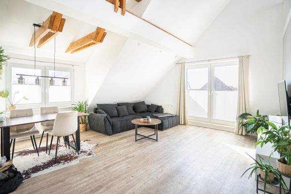 Wohn.- und Esszimmer 01.jpg