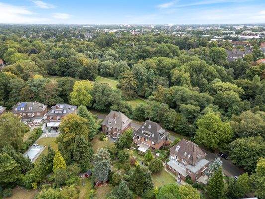 Eingebettet im Grünen