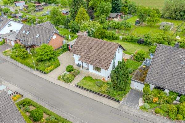 Seitlicher Blick Straßenseitig