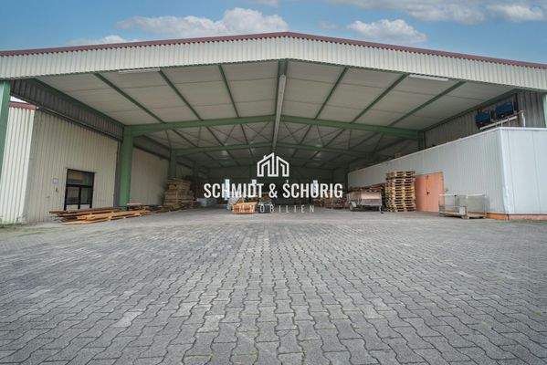 Überdachtes Freilager