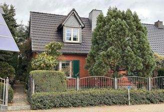 Haus-Grundstück 6.JPG