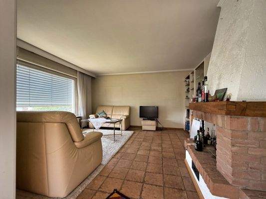 Wohnzimmer mit Kamin