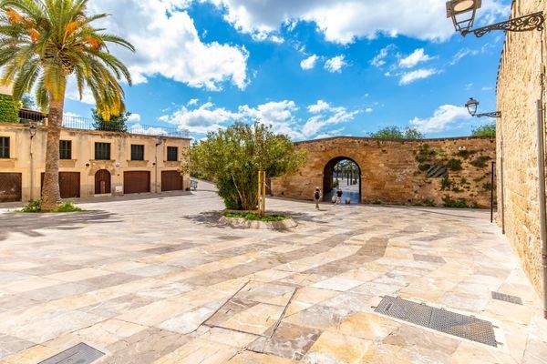 Exzellente Lage an der Kathedrale