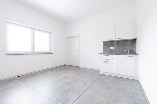 Löwen-Immobilien-Gewerbeobjekt-Büroräume-Gemeinsch